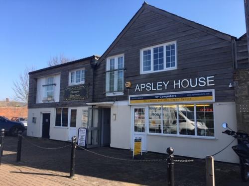 18-19 Apsley House, High Street, Royal Wootton Bassett, Swindon, SN4