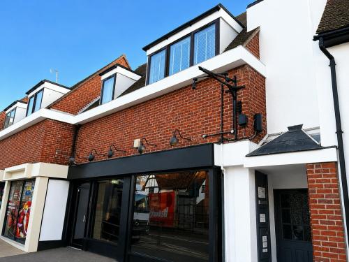 Riverdale House, Wheathampstead, St. Albans, AL4
