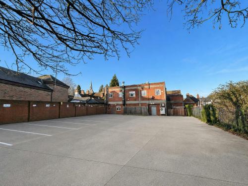 Riverdale House, Wheathampstead, St. Albans, AL4
