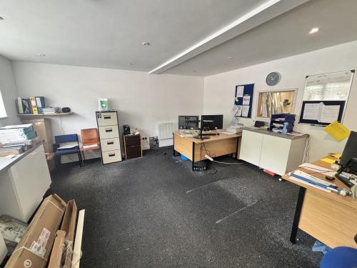 6 Cross Street, Oadby, Leicester, LE2