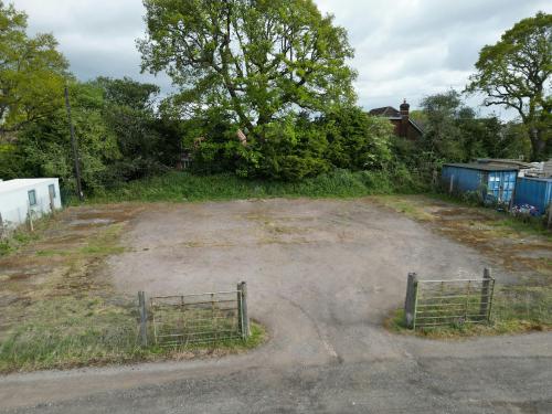 7873 Sq Ft, Searles Yard, Parsonage Way, Horsham, RH12