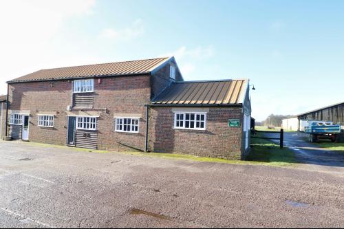 Unit 1, Hyde Estate, London Road, Handcross, RH17