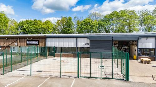 units 419,424, Oakshott Place, Bamber Bridge, Preston, PR5