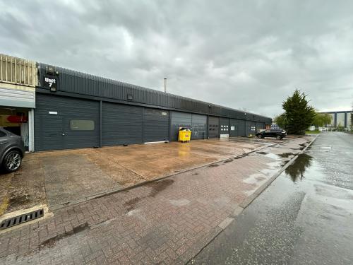 Units 6 & 7, Redditch Trade Centre, New Meadow Road, Redditch, B98