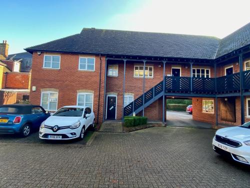 12 West Mills Yard, Kennet Road, Newbury, RG14