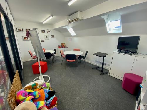 12 West Mills Yard, Kennet Road, Newbury, RG14