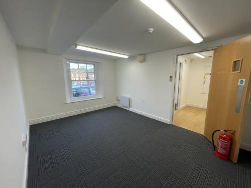 41 Market Place, Richmond, DL10