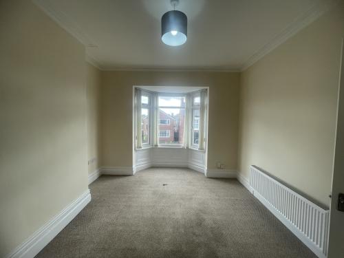 325 North Road, Darlington, DL1