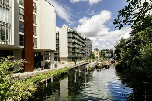 Unit P Reliance Wharf, 2-10 Herford Road, Dalston, London, N1