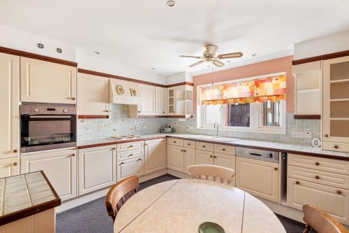 Calmon, Occupation Lane, Lincoln, LN1