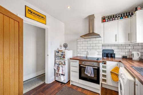 Apartment 3, 24 Doddington Road, Lincoln, LN6