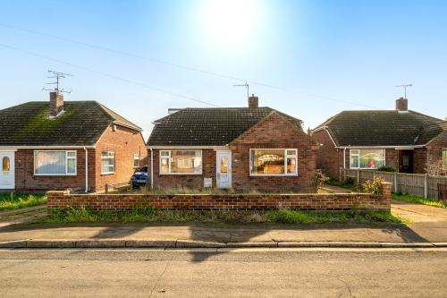 12 Vulcan Crescent, North Hykeham, Lincoln, LN6