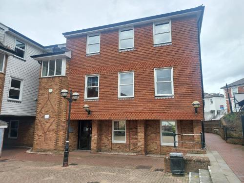 Eridge House, Coach & Horses Passage The Pantiles, Tunbrige Wells, Kent, TN2