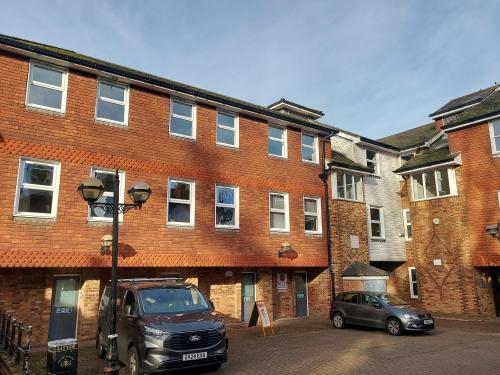 Dowding House & Frant House, Coach & Horses Passage, Tunbridge Wells, TN2