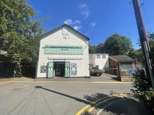Former International Tile Store, Tunnel Road, Tunbridge Wells, TN1