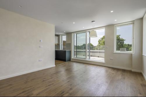 2 Flat 8, Manerium House, Manor Park, Manor Park, London, SE13