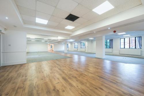 23-35 Hendon Lane, Finchley Central, London, N3