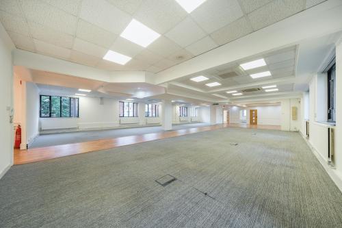23-35 Hendon Lane, Finchley Central, London, N3