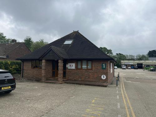 Unit 1, Byngs Business Park, Denmead, Waterlooville, PO7