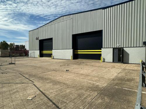Unit 4D, Industrial Centre, Swallowfield Way, Hayes, UB3