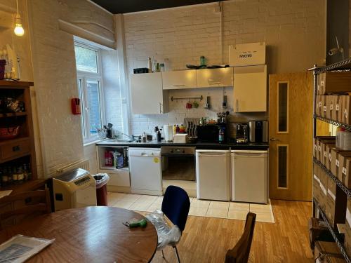 Unit 14, Paramount Industrial Estate, Watford, WD24