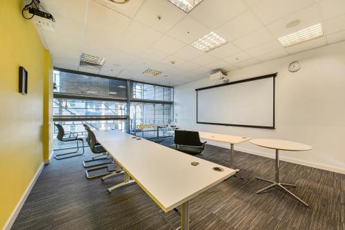 52-58 Commercial Road, Aldgate, London, E1