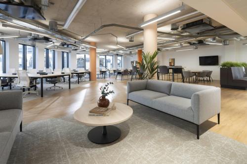 2 Leonard Circus, Paul Street, Finsbury, London, EC2A