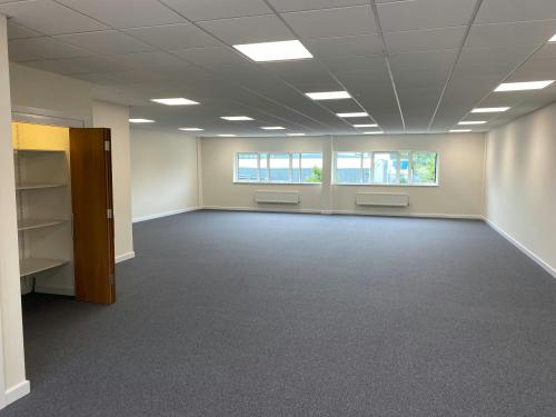 Units 3 & 4 Trade City, Brooklands Business Park, Avro Way, Weybridge, KT13