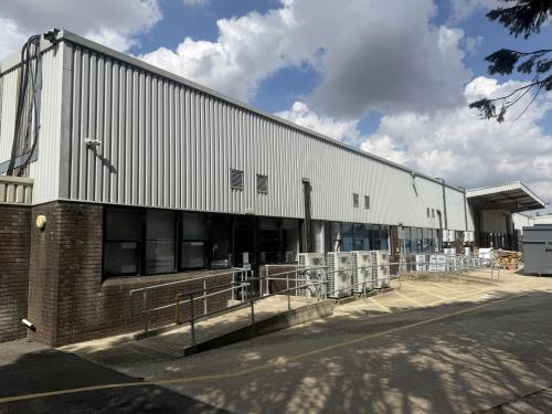 E4.1 & E4.3, Langley Park, Avon Way, Chippenham, SN15