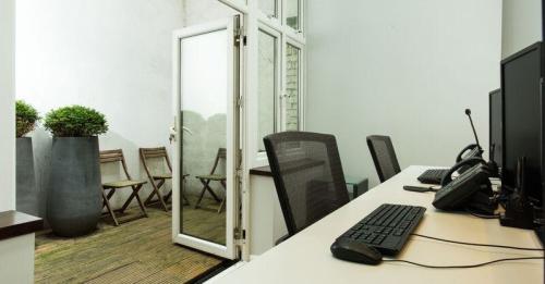 4 Hill Street, Mayfair, London, W1J