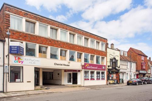 Suites 1, 2, 3 & 4 Cheviot House, 69-73 Castle Street, Salisbury, SP1