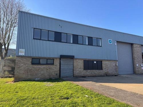 Unit 9, Gateway Trading Estate, Hythe Road, White City, London, NW10