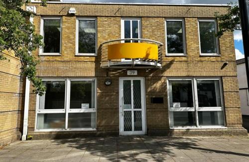 39 Brighton Road, South Croydon, CR2