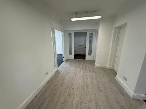 10, Parkway, Welwyn Garden City, AL8