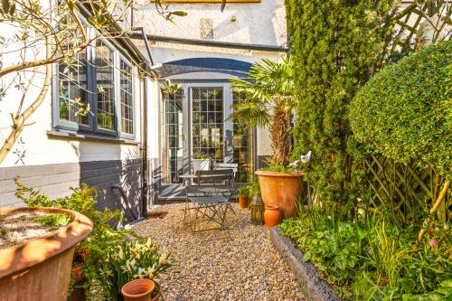 28 Beech Avenue, Garden Village, Hull, HU8