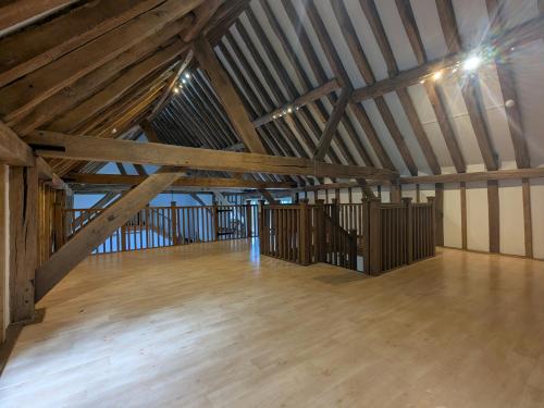 Unit 6 Ockley Court, Coles Lane, Ockley, RH5