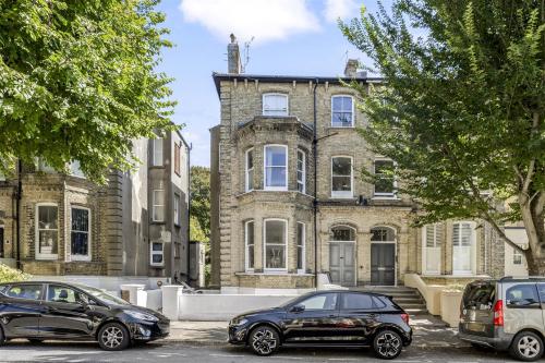 34 Selborne Road, Hove, BN3
