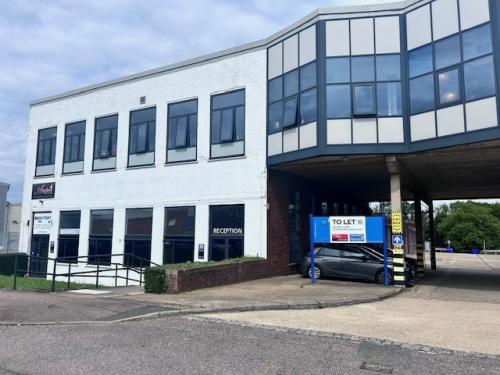 Unit Fx, 71/72 Wilbury Way, Hitchin, SG4