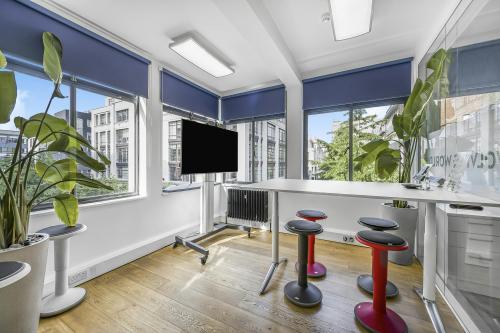 41-42, Eastcastle Street, Fitzrovia, London, W1W