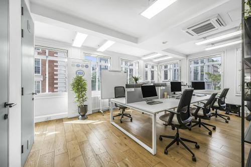 41-42 Eastcastle Street, Fitzrovia, London, W1W