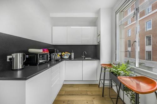 41-42 Eastcastle Street, Fitzrovia, London, W1W