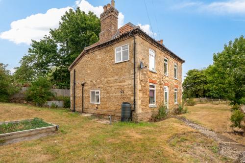The Laundry House, 2 Market Place, Eye, Sleaford, NG34