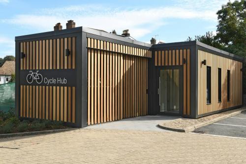Kings Court, 41-51 Kingston Road, Leatherhead, KT22