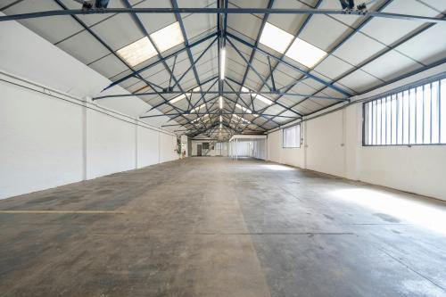 Unit 7, Concord Business Centre, Park Royal, London, W3