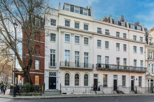 1 Hobart Place, Belgravia, London, SW1W