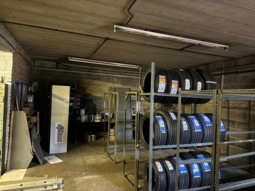 Showroom facility, 10 High Street, Wroughton, SN4
