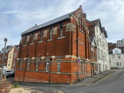 1 Tennyson Street, Swindon, SN1