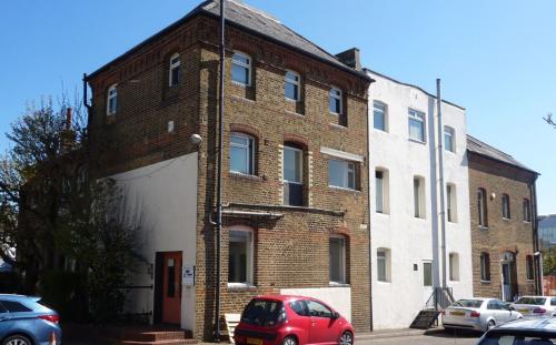 Hille Business Estate 132 St Albans Road, Watford, WD24