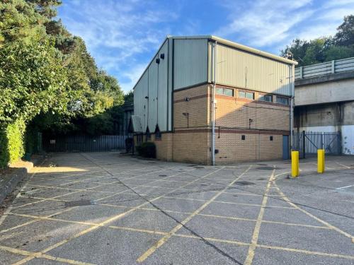 Unit 15, Treadaway Technical Centre, Treadaway Hill, High Wycombe, HP10