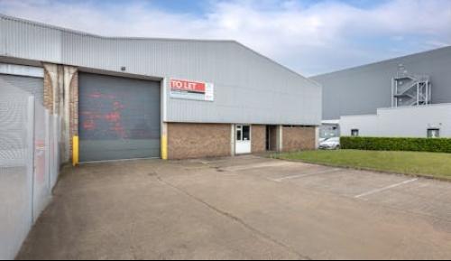 Slough Trading Estate., 477 Malton Avenue, Slough, SL1